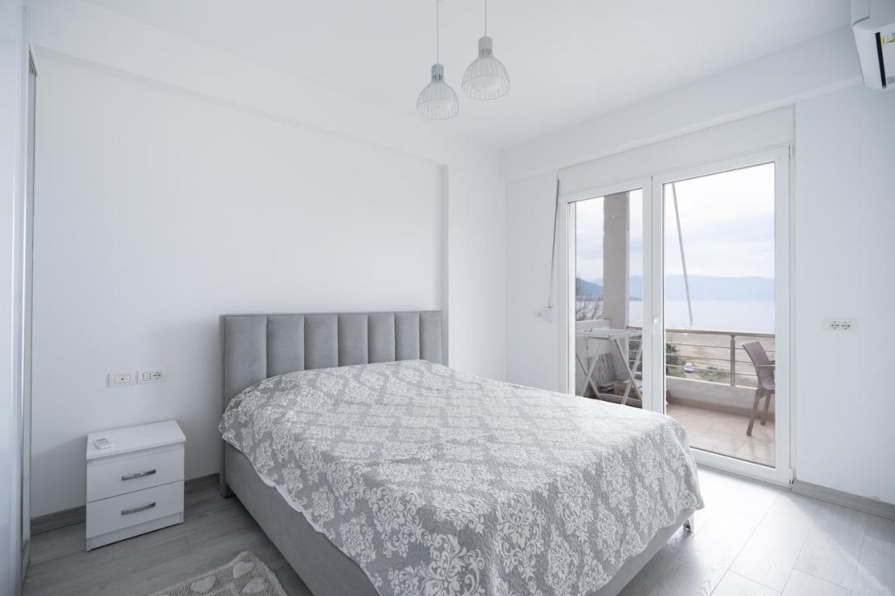 Apartment In The Village With A Sea View วญอเรอ ภายนอก รูปภาพ