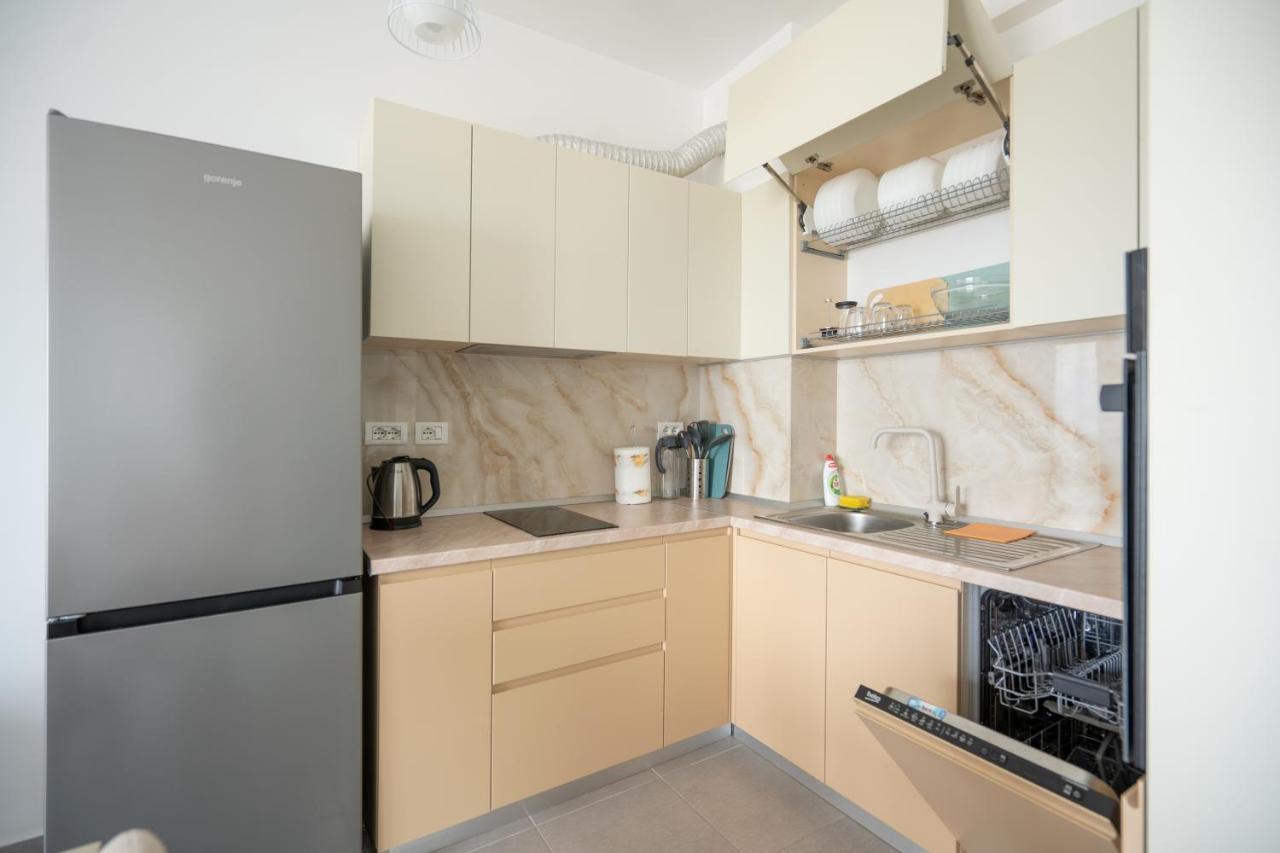 Apartment In The Village With A Sea View วญอเรอ ภายนอก รูปภาพ